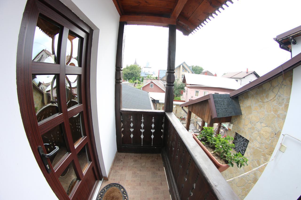 Casa Bucovineana 호텔 수체아바 외부 사진